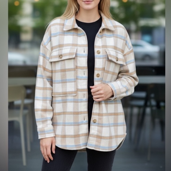 Pink Lily Jackets & Blazers - Oversized Jacket by Pink Lily. Beige and Blue Plaid 30% Wool for women size XS